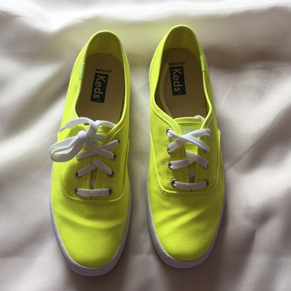 Keds Canvas Neon Yellow - Picture 2 of 6